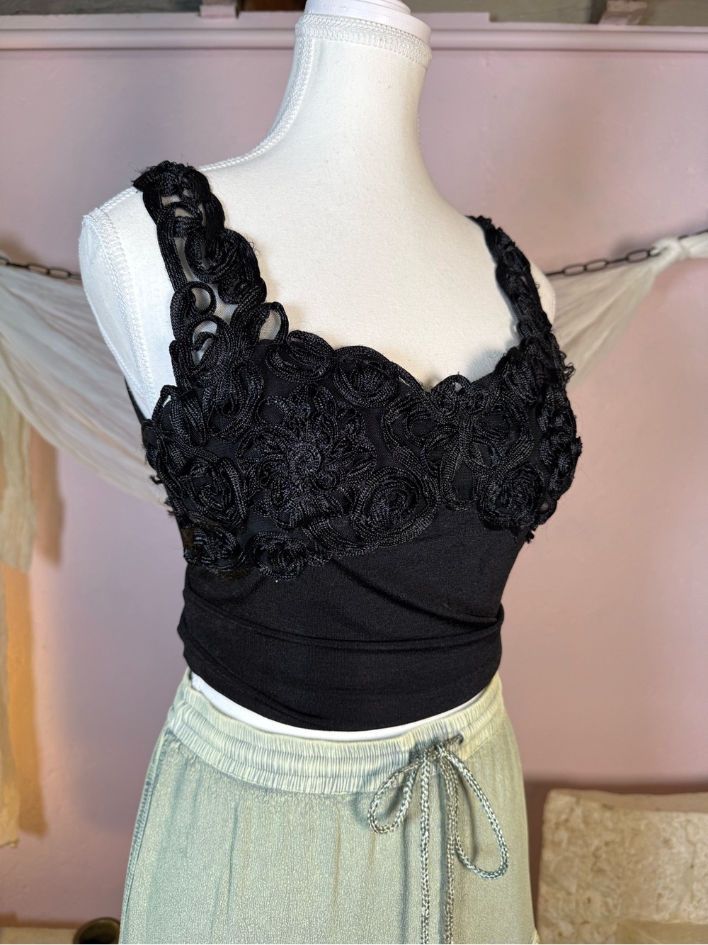 Vintage Made in USA Black Floral Appliqué Tank Top Y2K Coquette Fairy Grunge
